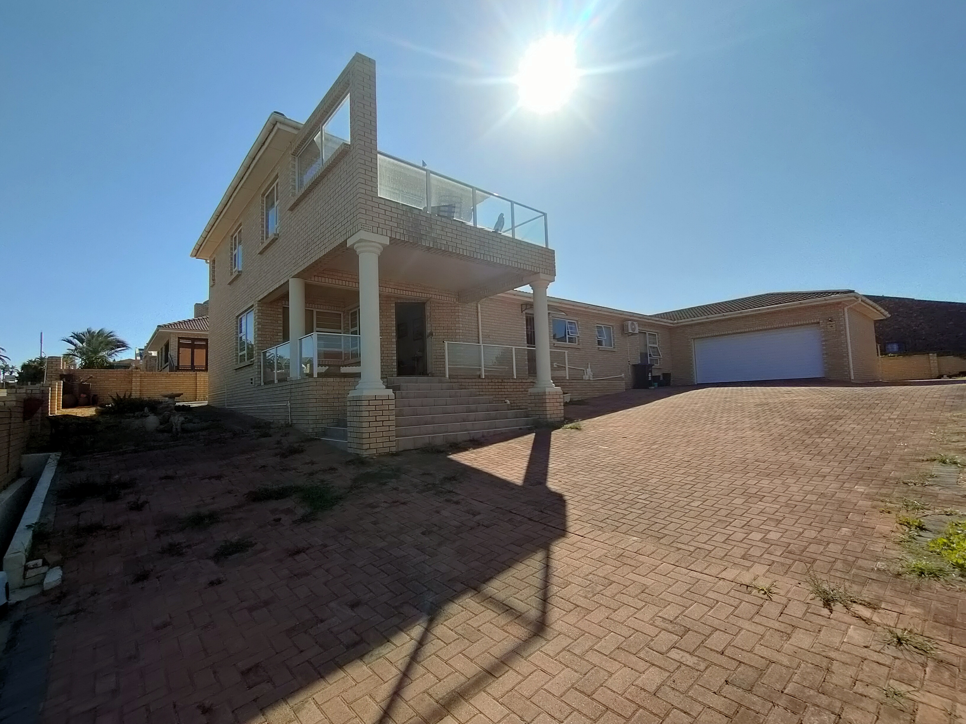 4 Bedroom Property for Sale in Wavecrest Eastern Cape